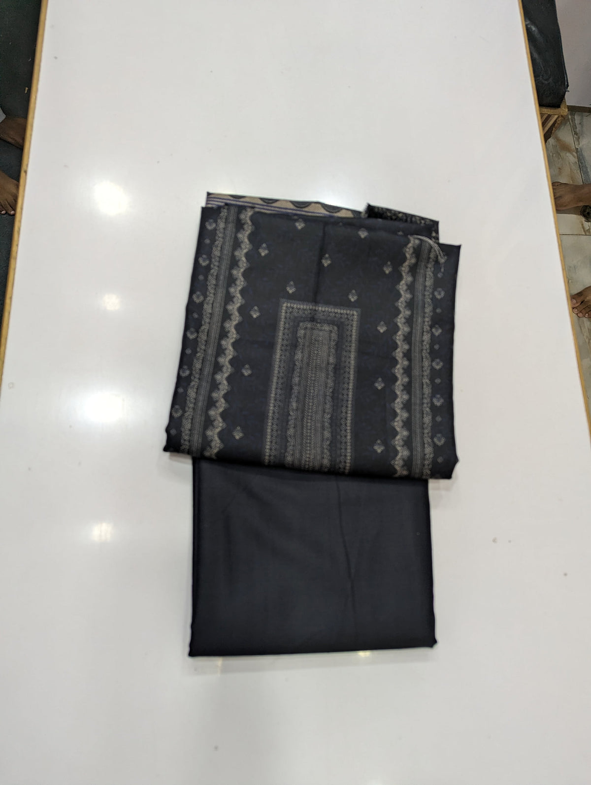 Premium Dhanak 2 Piece Winter Suit – Elegant Unstitched Collection - 002 - View 2