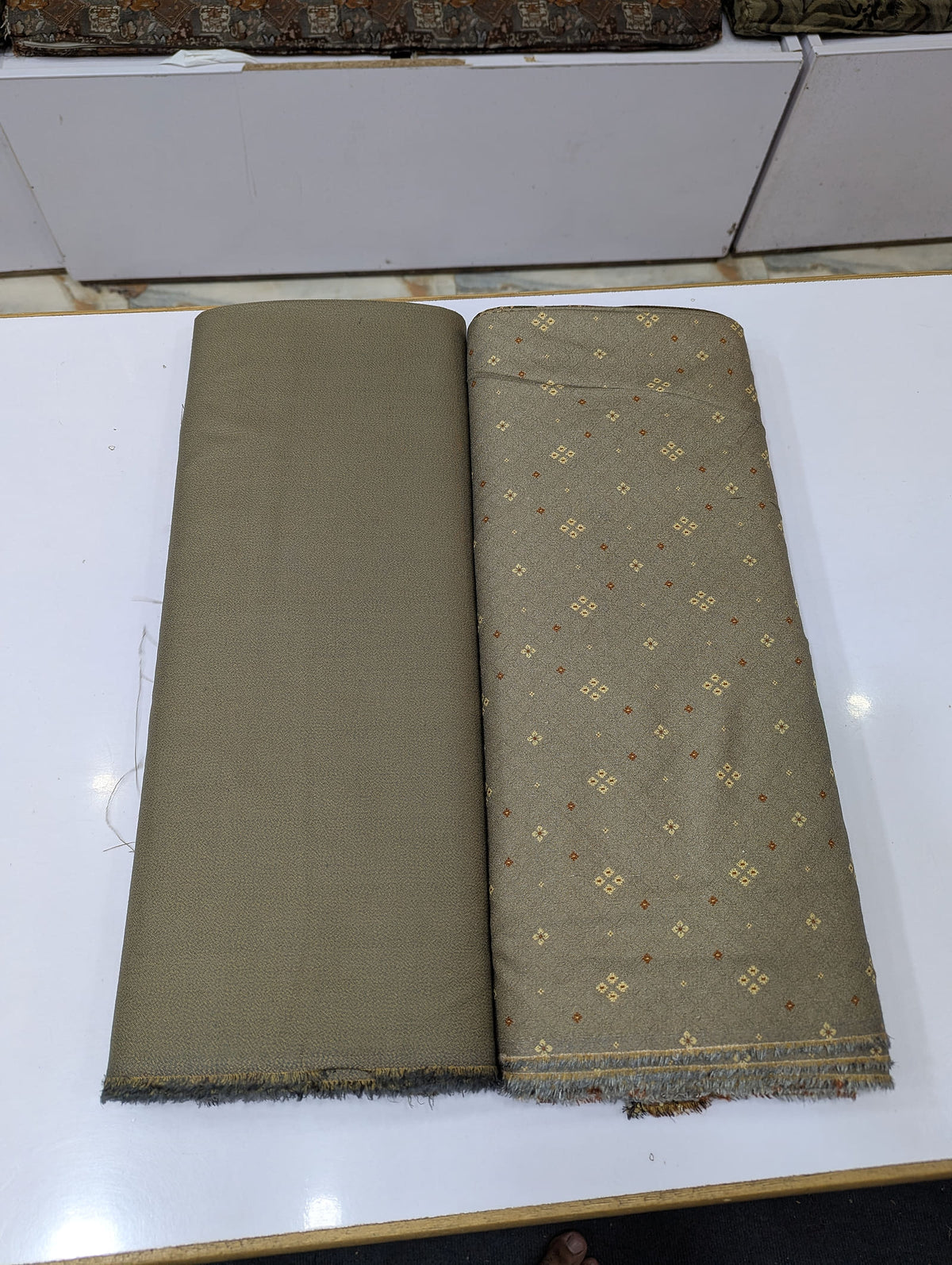Premium Dhanak 2 Piece Winter Suit – Elegant Unstitched Collection - 004 - View 2