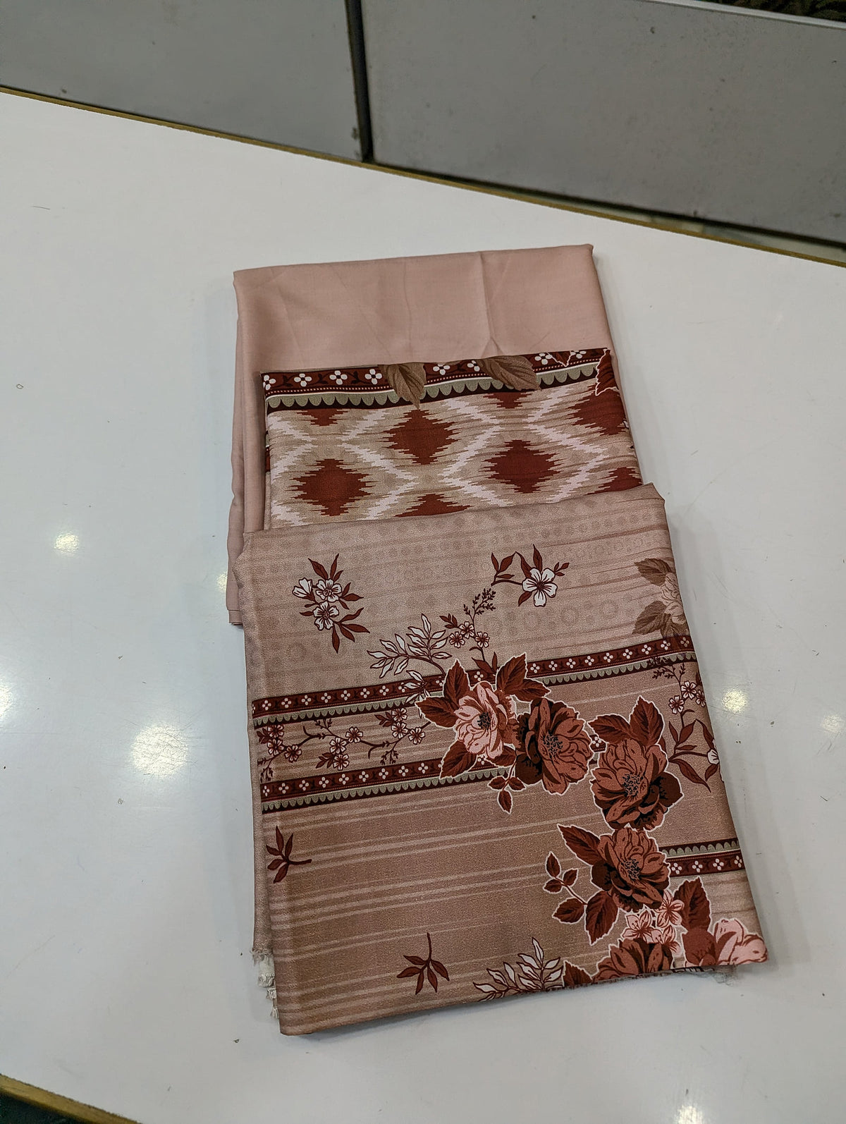 Bin Saeed Linen Printed 3 Piece Suit | Pakistani Winter Collection - 006 - View 1