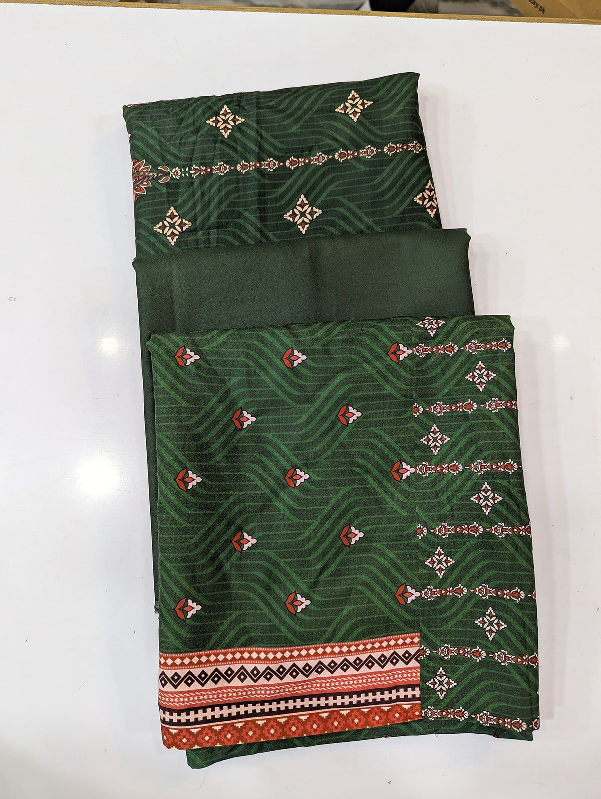 Bin Saeed Linen Printed 3 Piece Suit | Pakistani Winter Collection - 015 - View 1