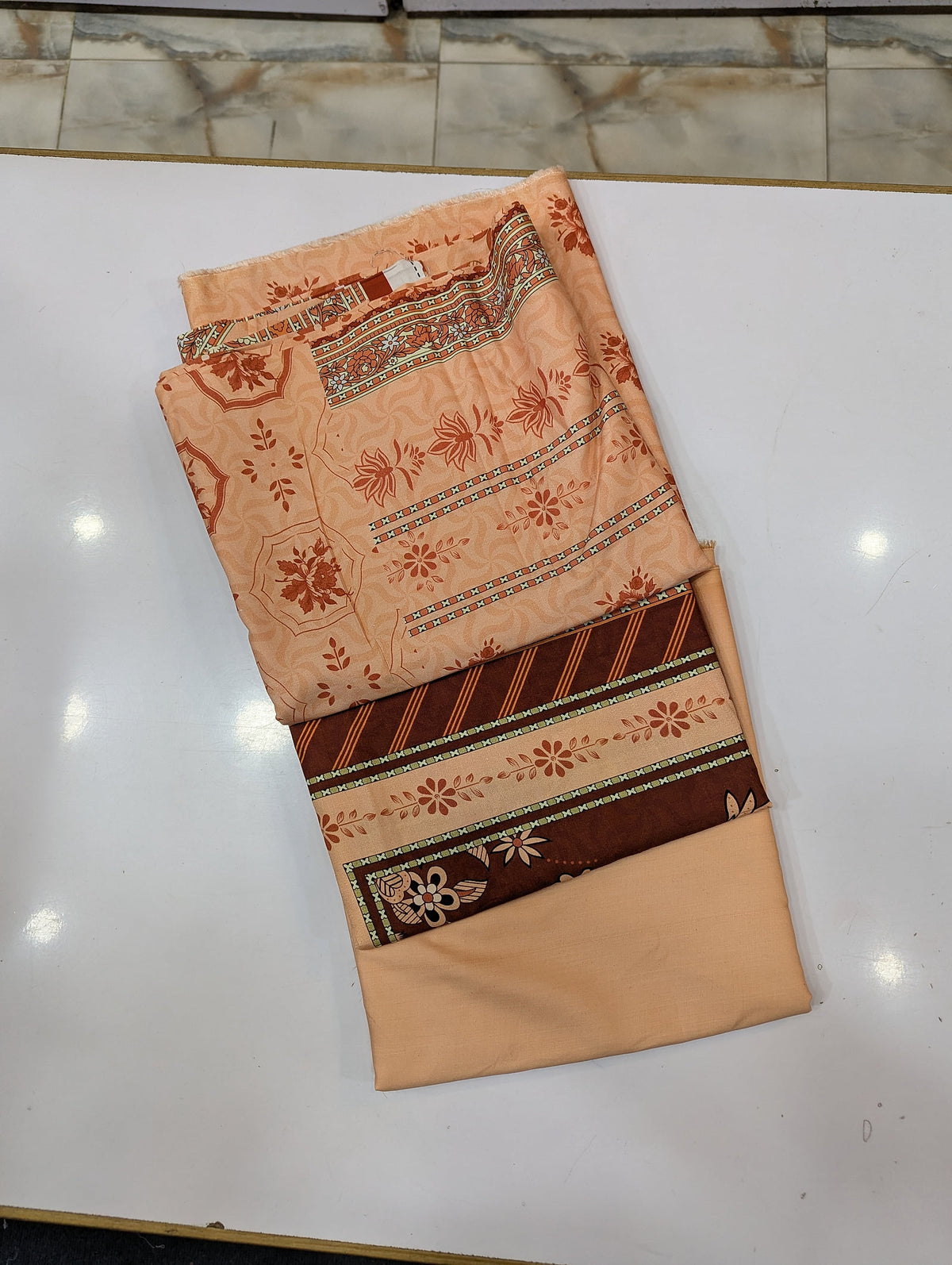 Bin Saeed Linen Printed 3 Piece Suit | Pakistani Winter Collection - 016 - View 1