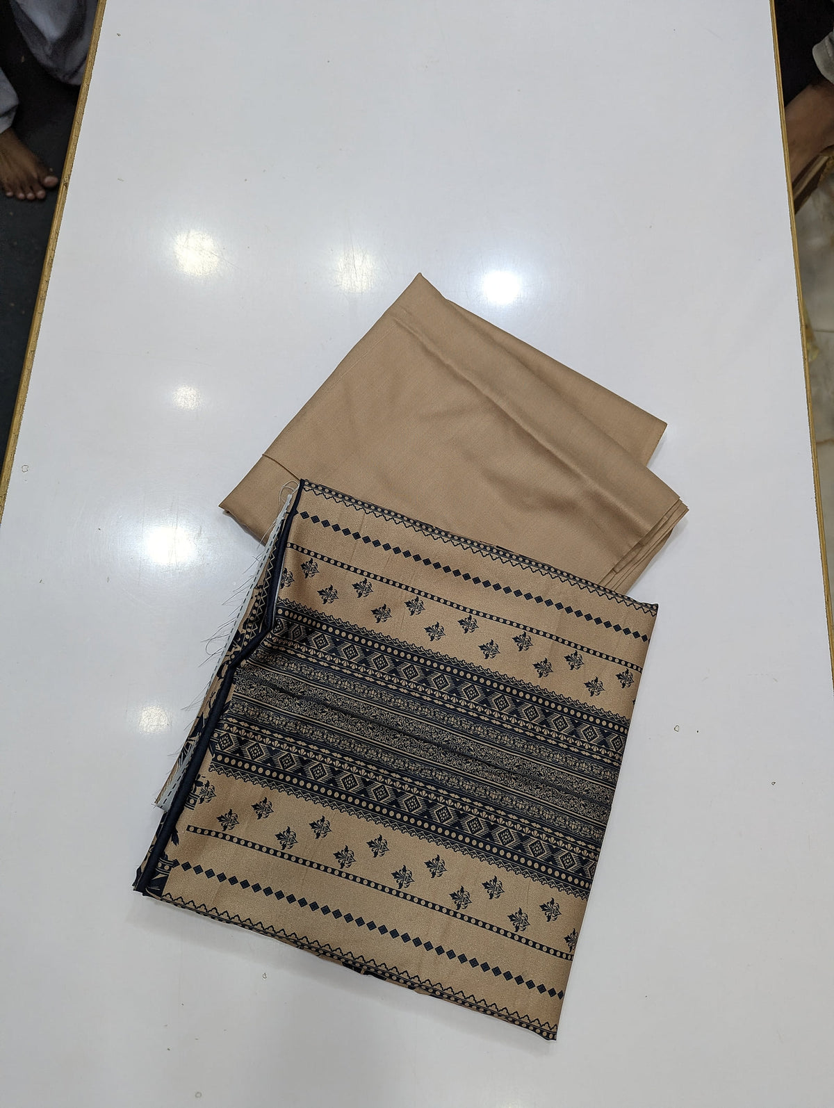 Five Star Printed Linen 2 Piece Suit – Premium Linen Shirt & Shalwar - 006 - View 2