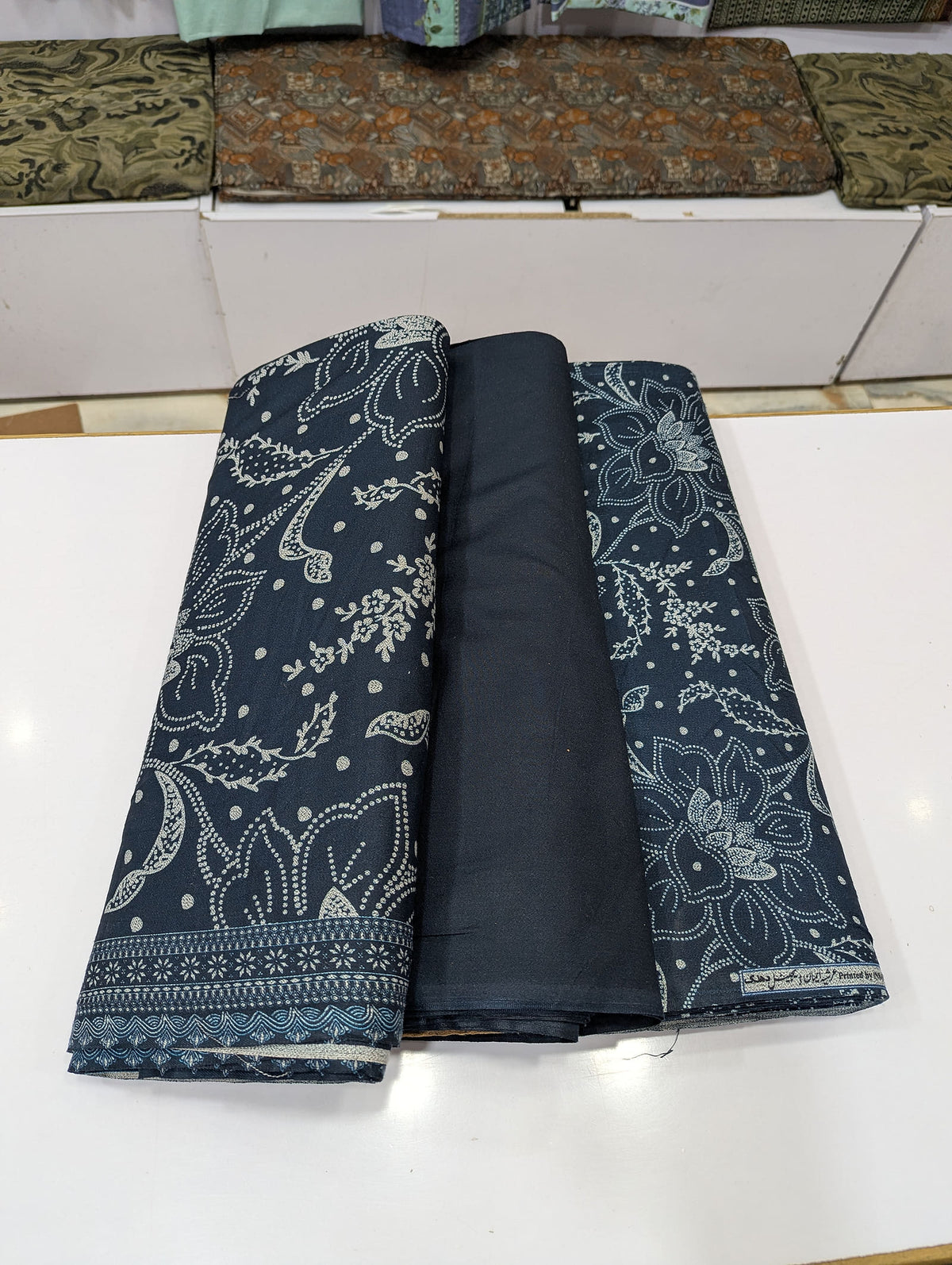 Premium Dhanak Printed 3 Piece Suit for Women | Unstitched Winter Collection - 007 - View 2
