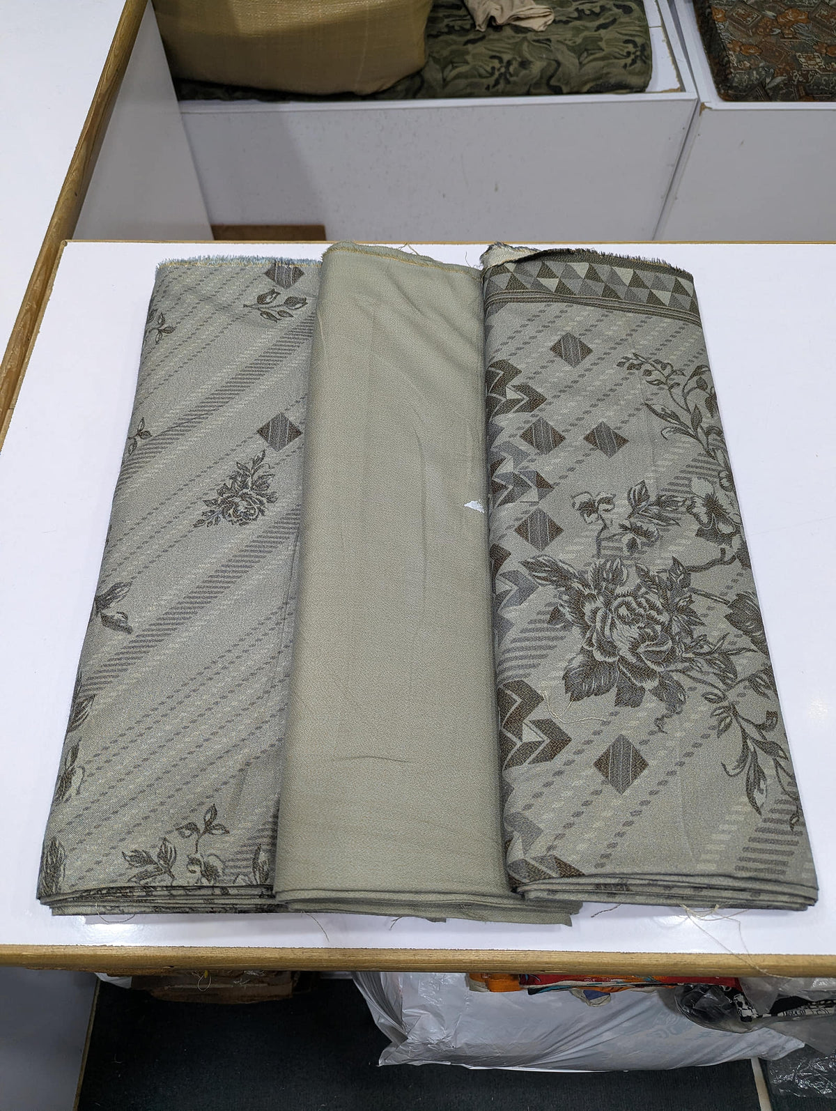 Five Star Premium Dhanak Printed 3 Piece Suit for Women | Winter Unstitched Collection - 009 - View 2