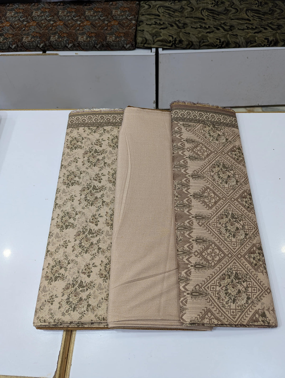 Five Star Premium Dhanak Printed 3 Piece Suit for Women | Winter Unstitched Collection - 019 - View 2