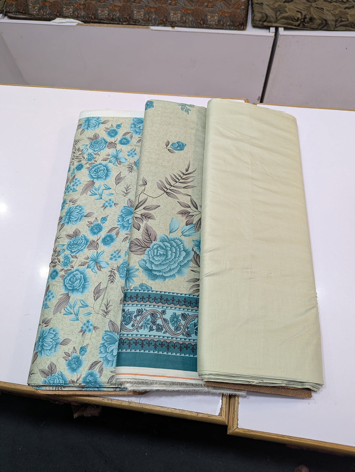 linen 3-pcs - 023 - View 1