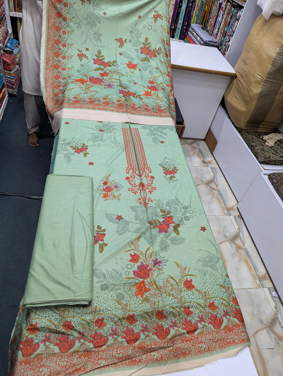 Five Star Premium Dhanak Printed 3 Piece Suit for Women | Winter Unstitched Collection - 023 - View 1