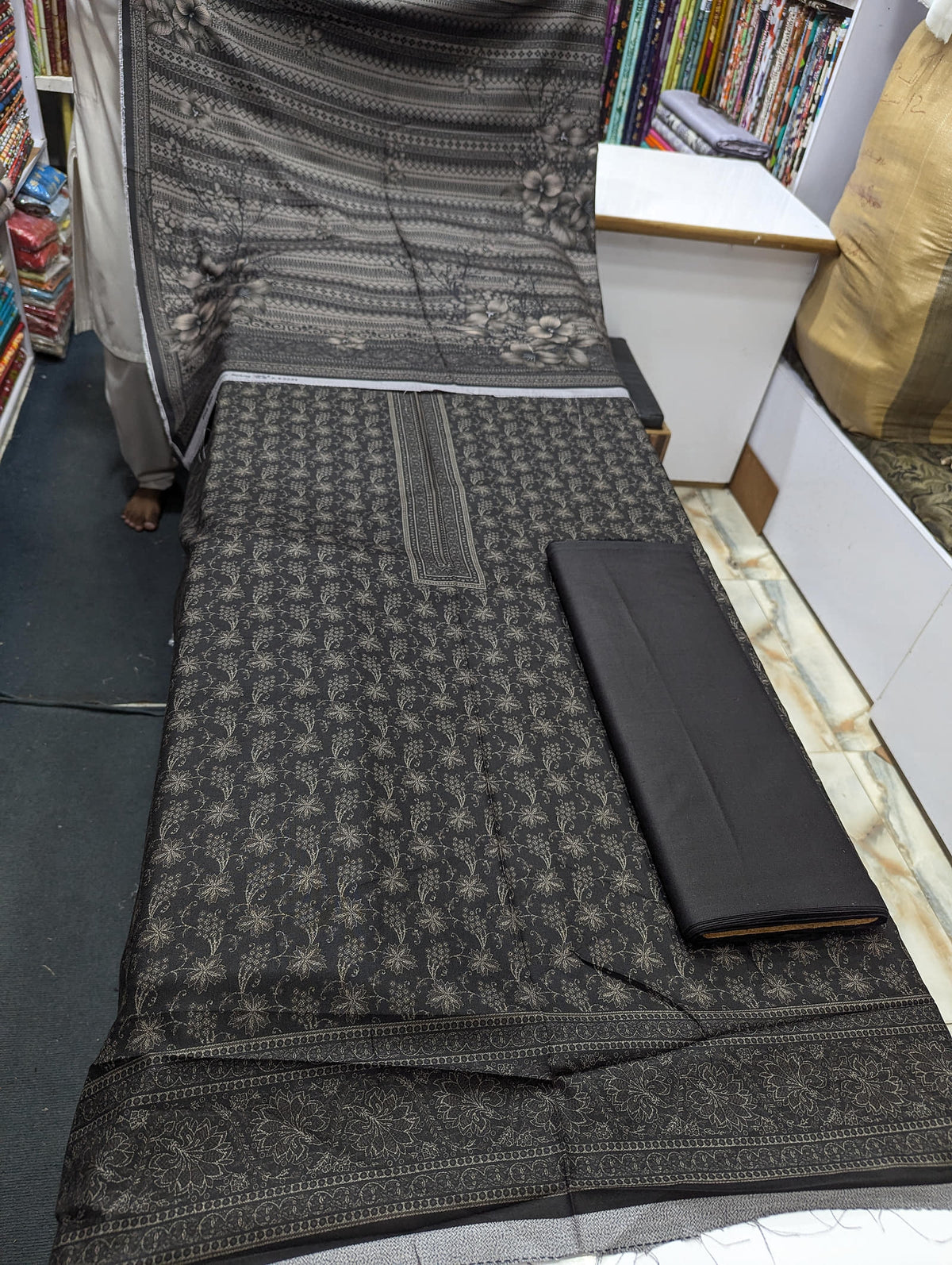 Five Star Premium Dhanak Printed 3 Piece Suit for Women | Winter Unstitched Collection - 028 - View 1