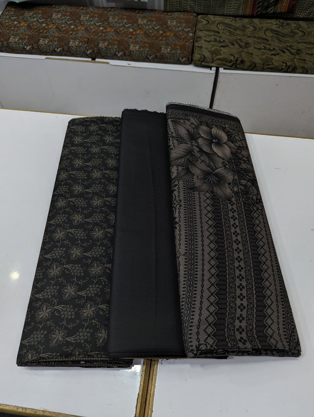 Five Star Premium Dhanak Printed 3 Piece Suit for Women | Winter Unstitched Collection - 028 - View 2