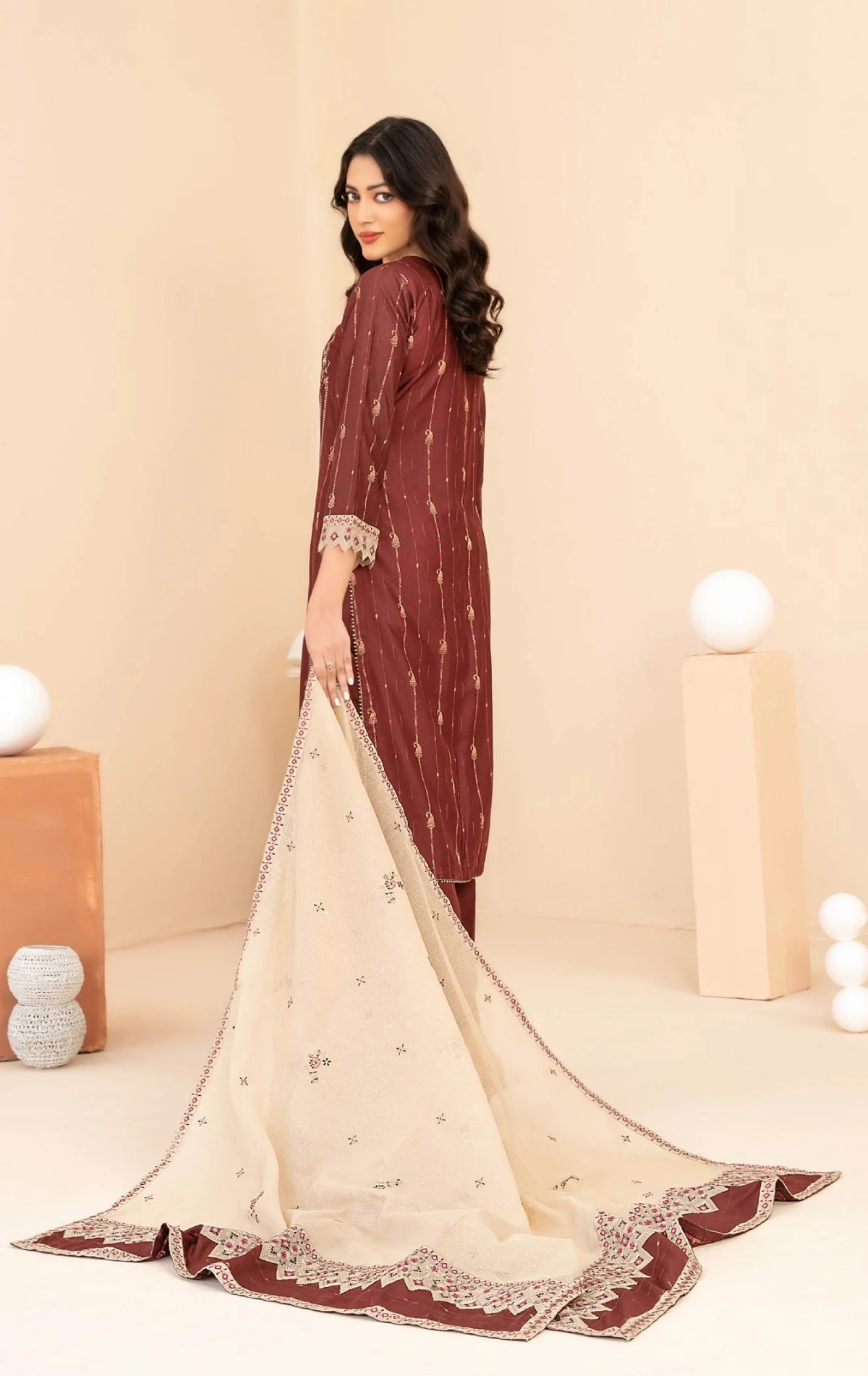 Milaya Mahroon - Image 2