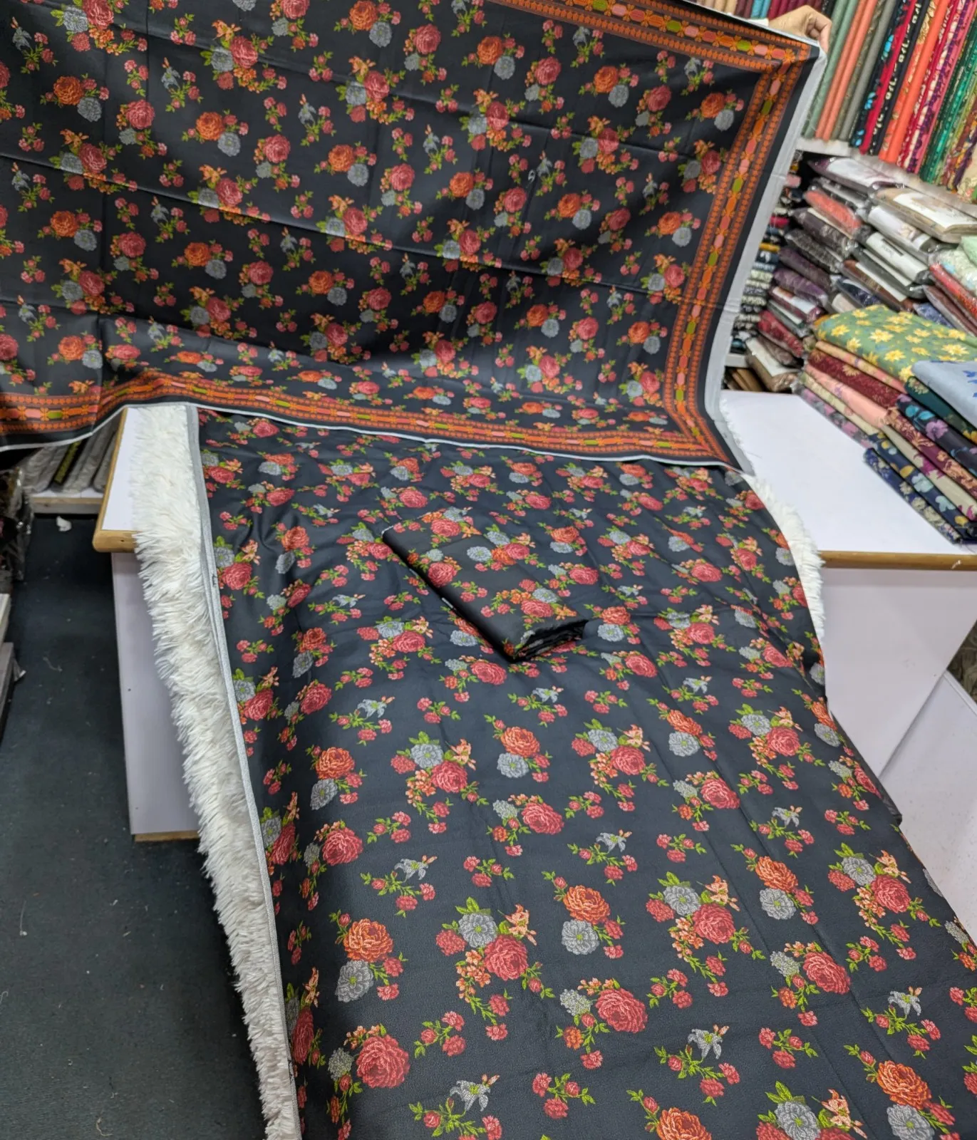 BLACK DHANKRED ROSE - Image 2